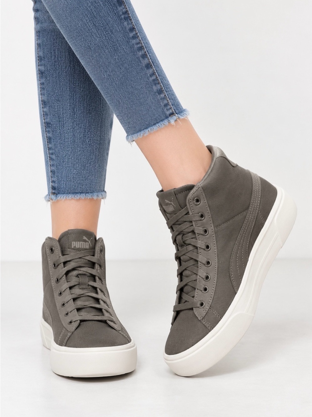 Puma Kaia Mid Women’s 8.5 High-Top Sneakers Gray White Softfoam + Comfort NEW